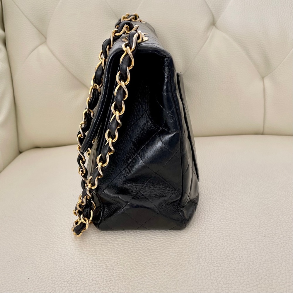 ⭕️SOLD⭕️Chanel maxi flap bag - Picture 3 of 9